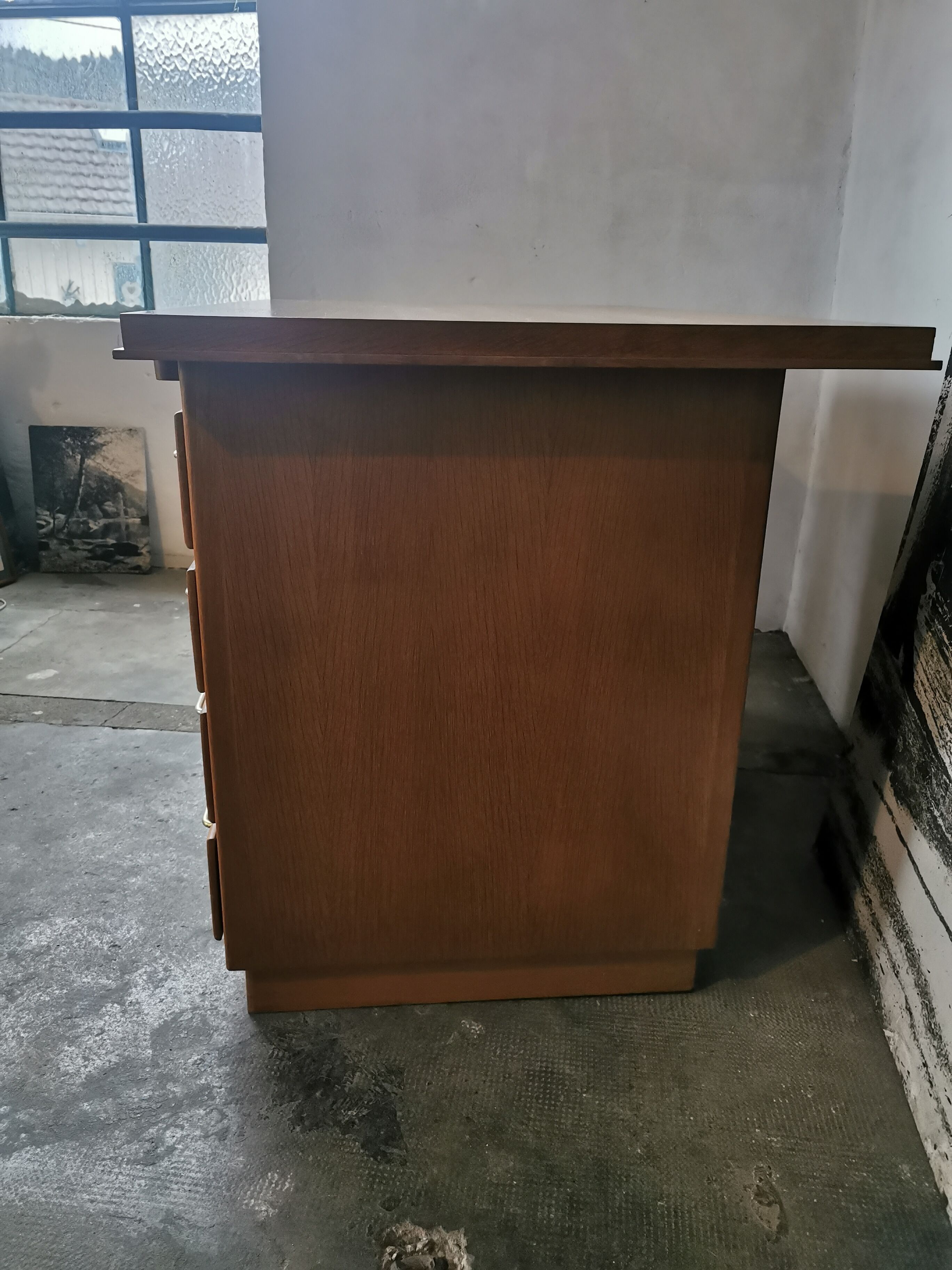 Bureau vintage des années 60