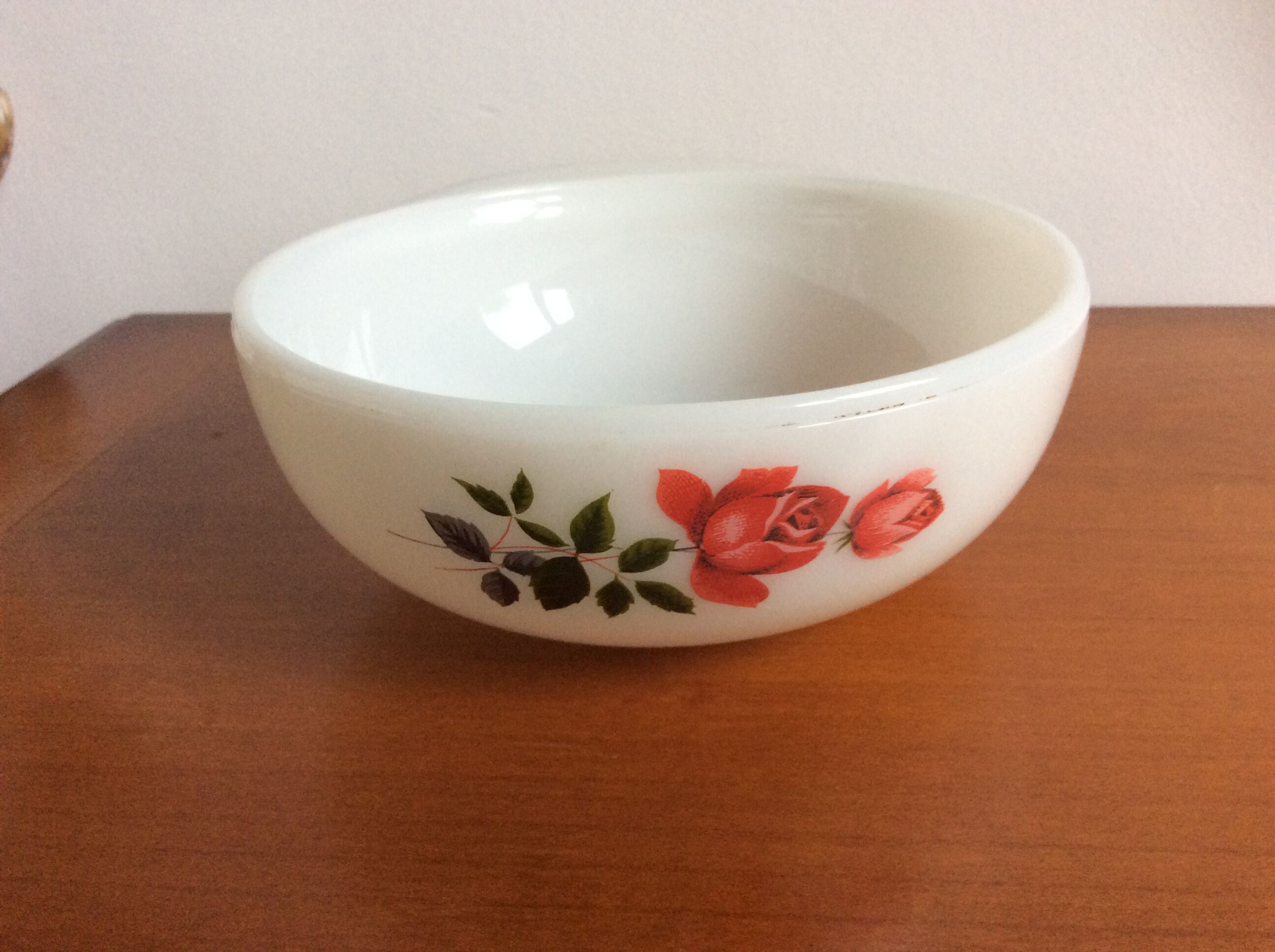 Set of 2 bowls sausage style JAJ England