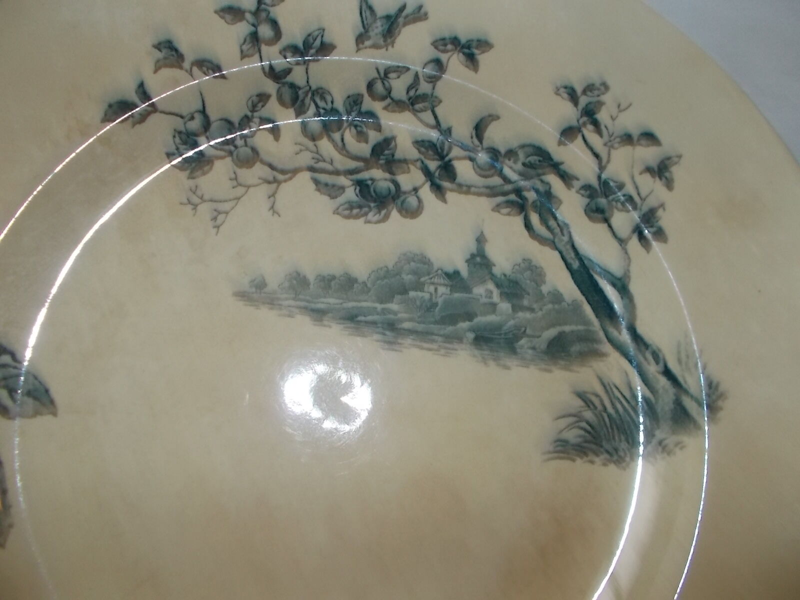 Round plate of iron earth Sce Maurice