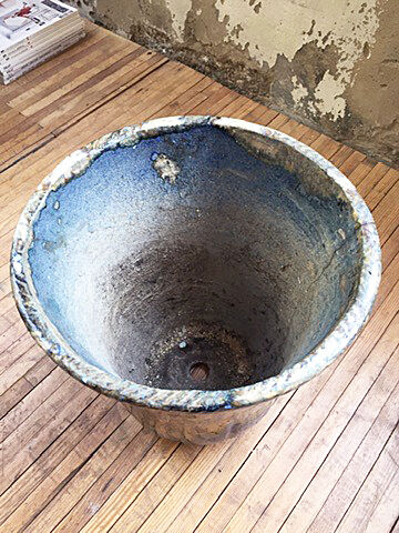 FLOWER pot XXL in glazed earth