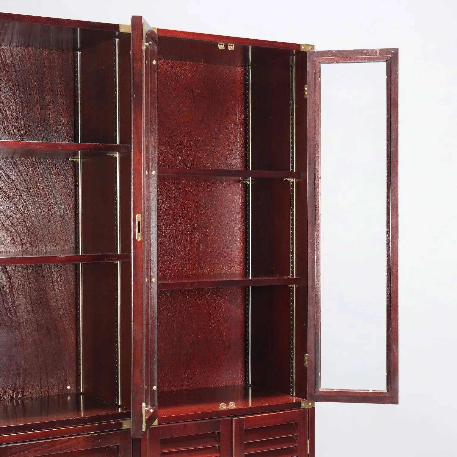 Buffet ancien plaqué acajou La Vecchia Mare XXe siècle