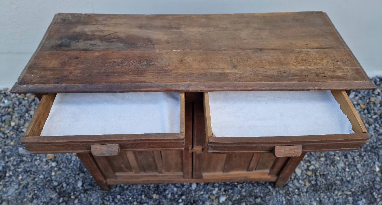 Buffet parisien ancien à 2 portes et 2 tiroirs