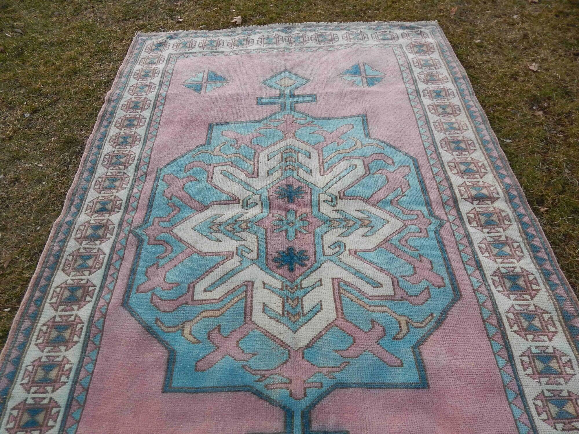 Vintage Turkish Oushak rug 158x233 cm