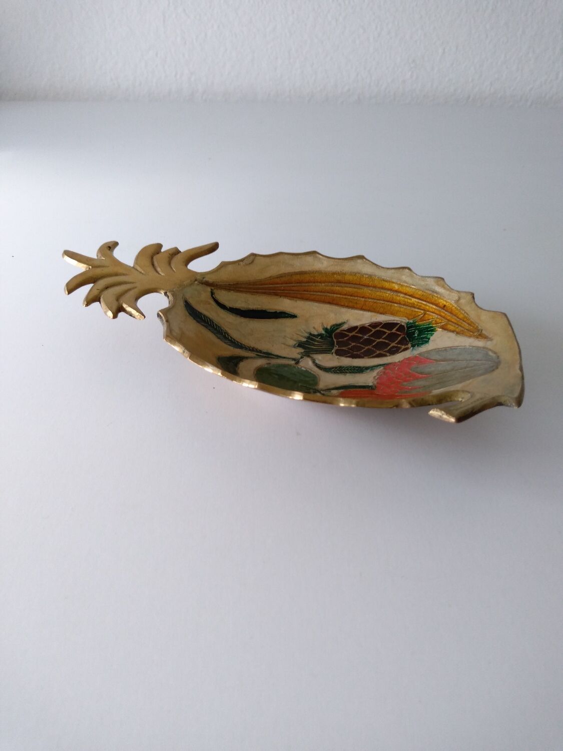 Empty pocket pineapple enamelled brass