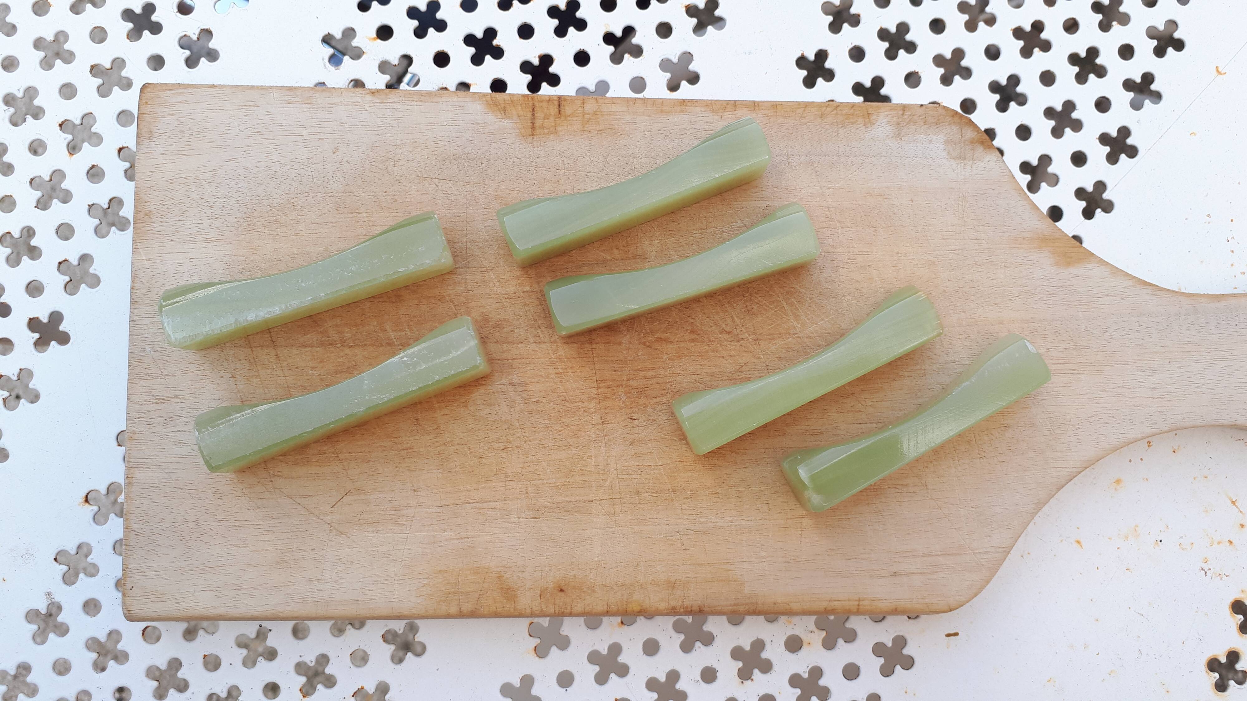 Jade style natural stone knife holder (6 pieces)