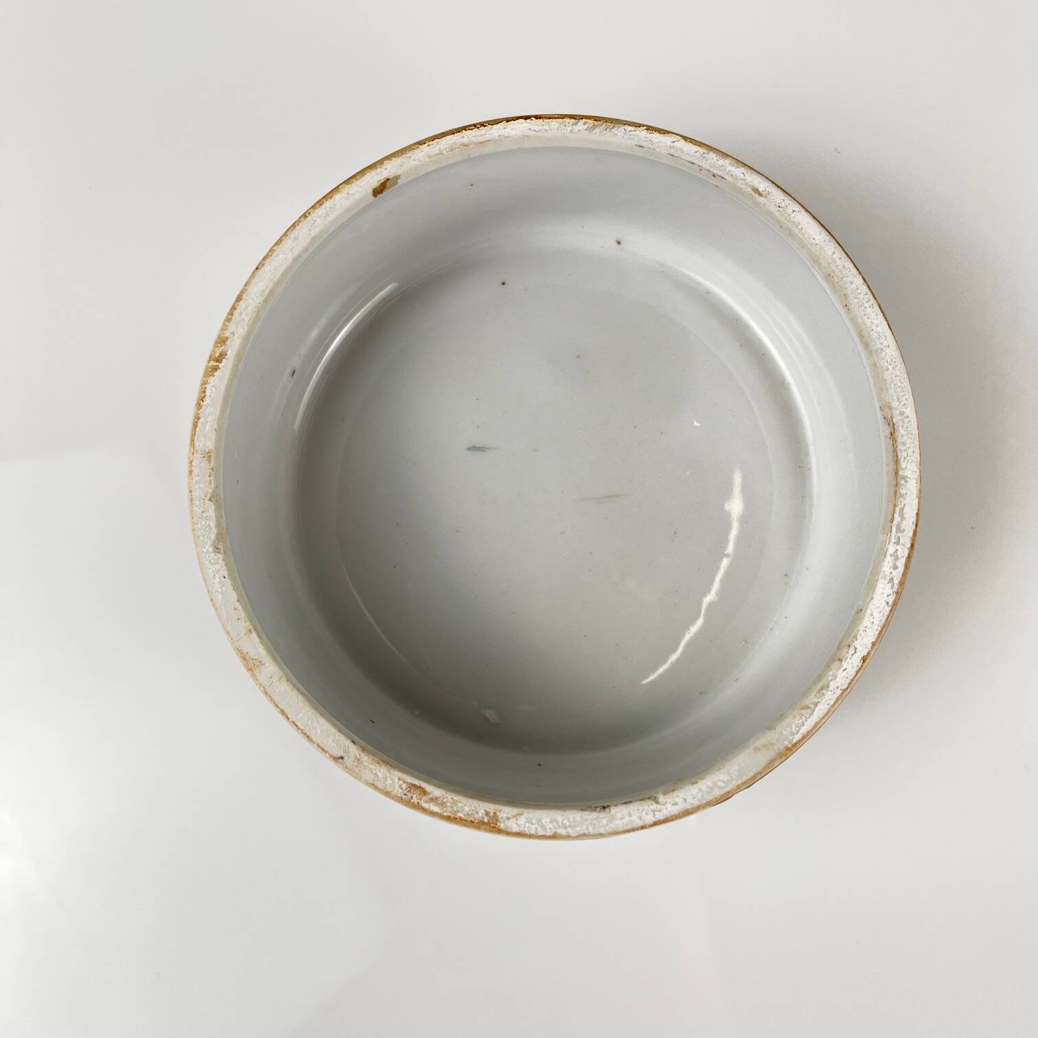 Chinese blue porcelain box with bird and flower motif