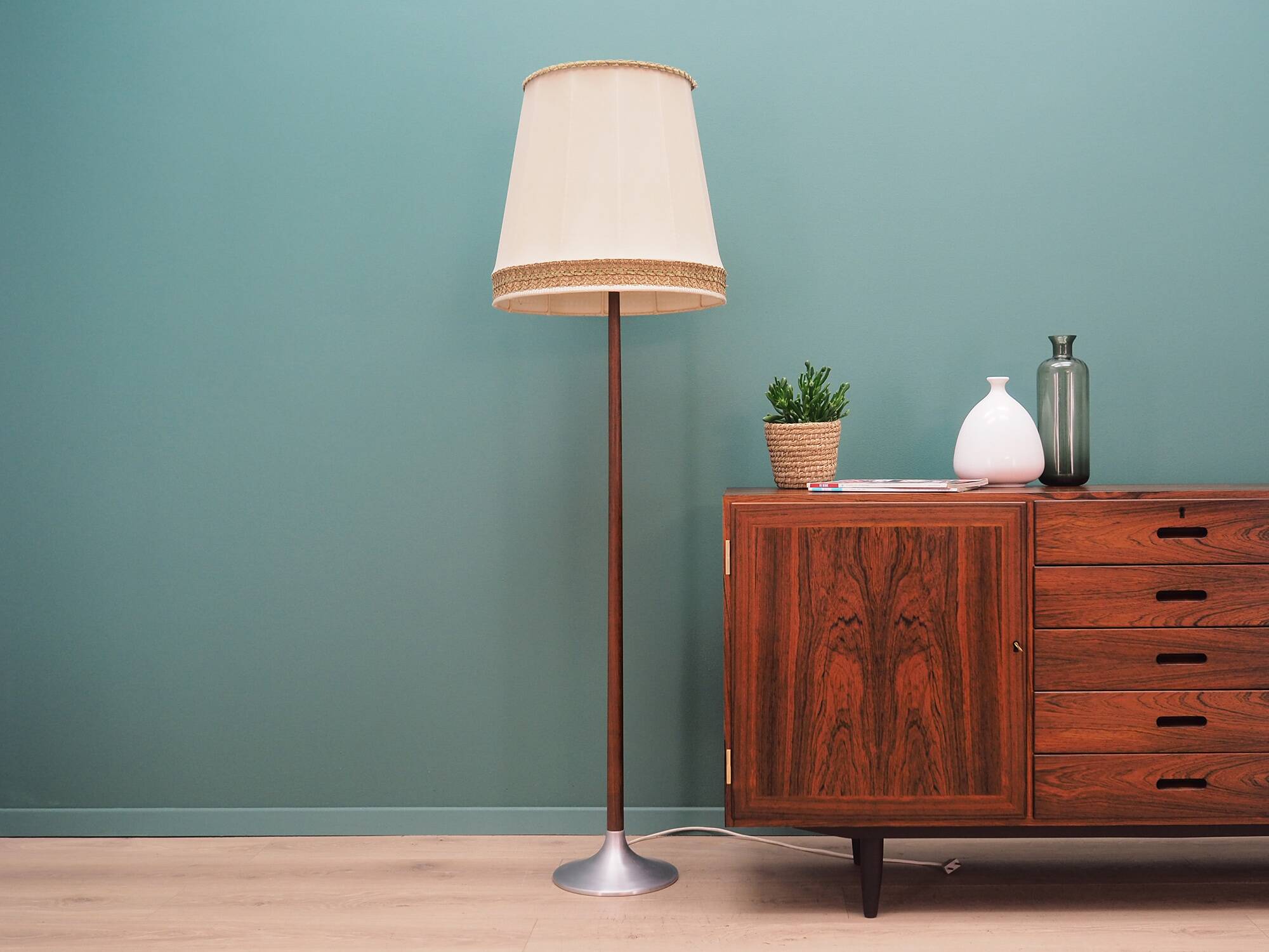 Wooden floor lamp, Danish design, 1960s, production: Denmark