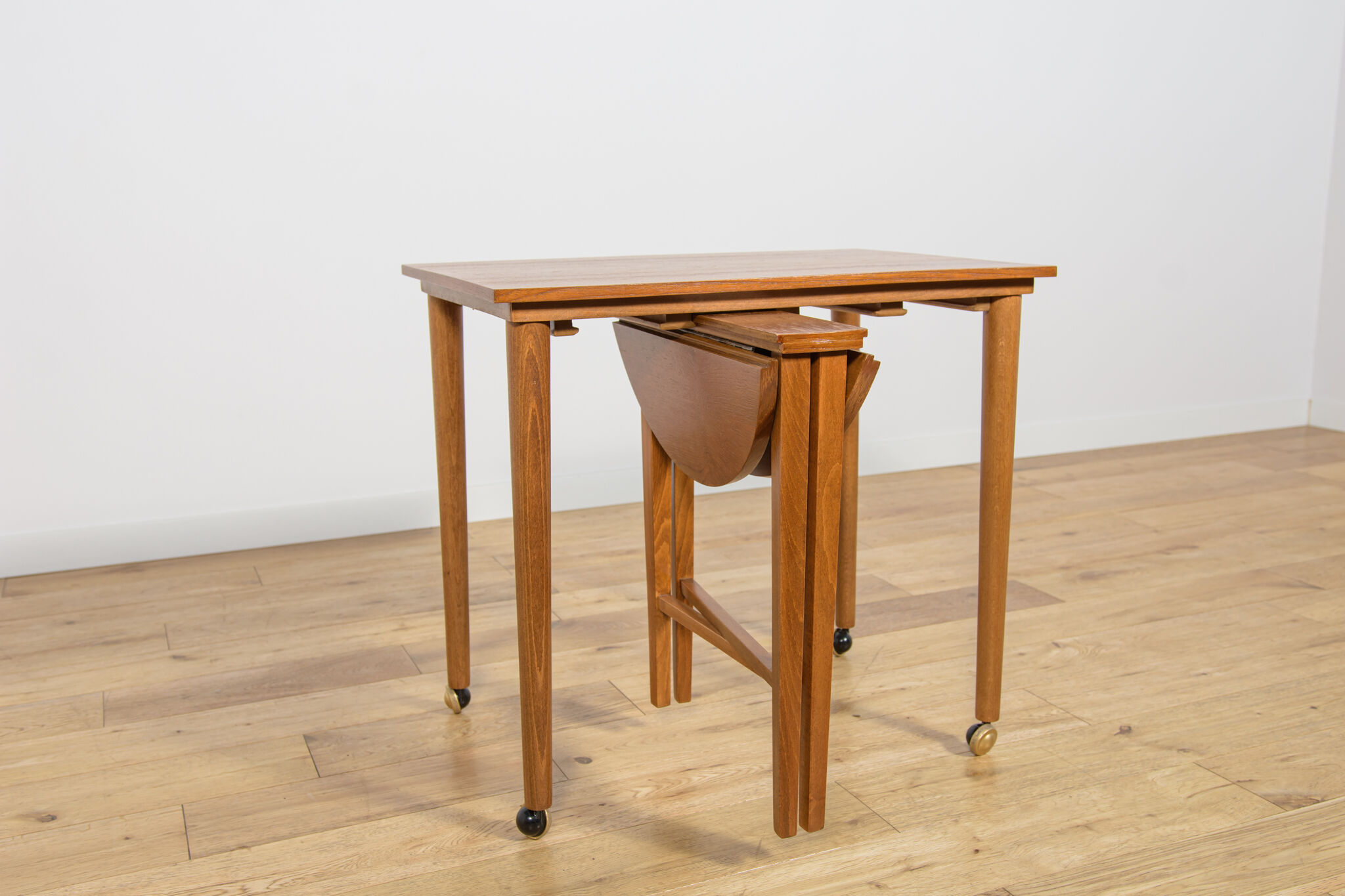 Mid-century Danish nesting tables by Poul Hundevad for Novy Domov, Czechoslovakia, 1960s, set of 5