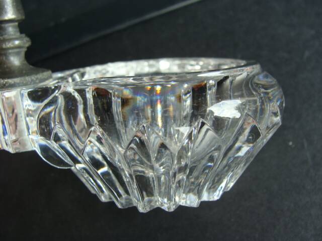 Double salt cellar in crystal and tin
