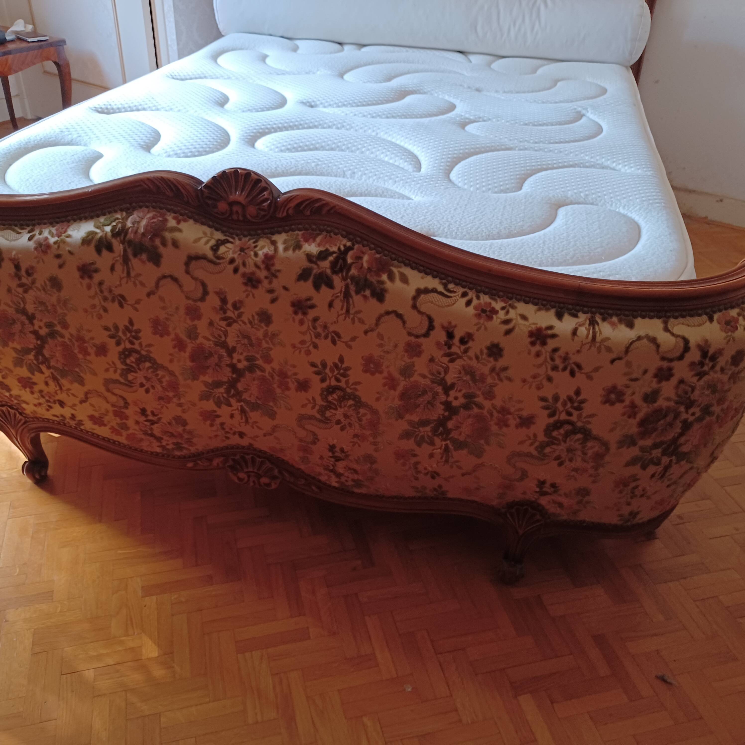 Basket bed
