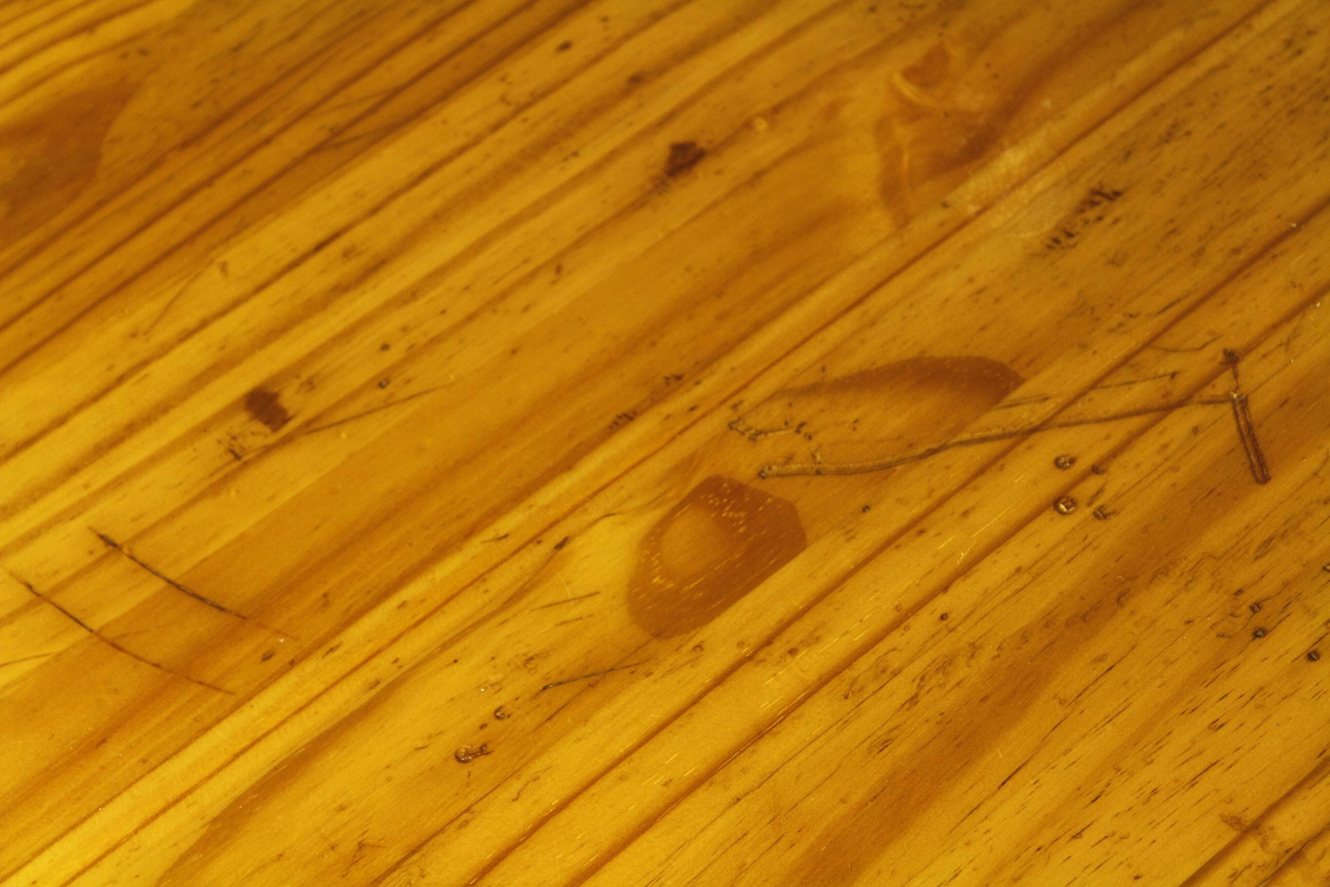 Scandinavian Round Pine Dining Table, 1970s