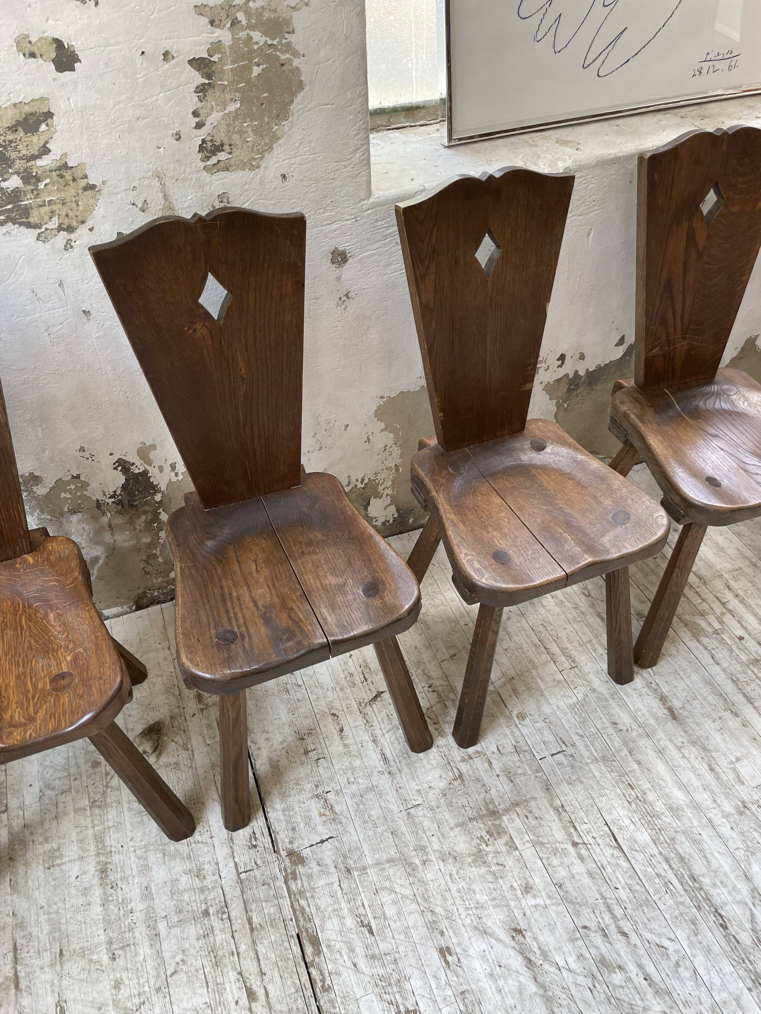 Chaises chêne massif chapo savoyarde art populaire