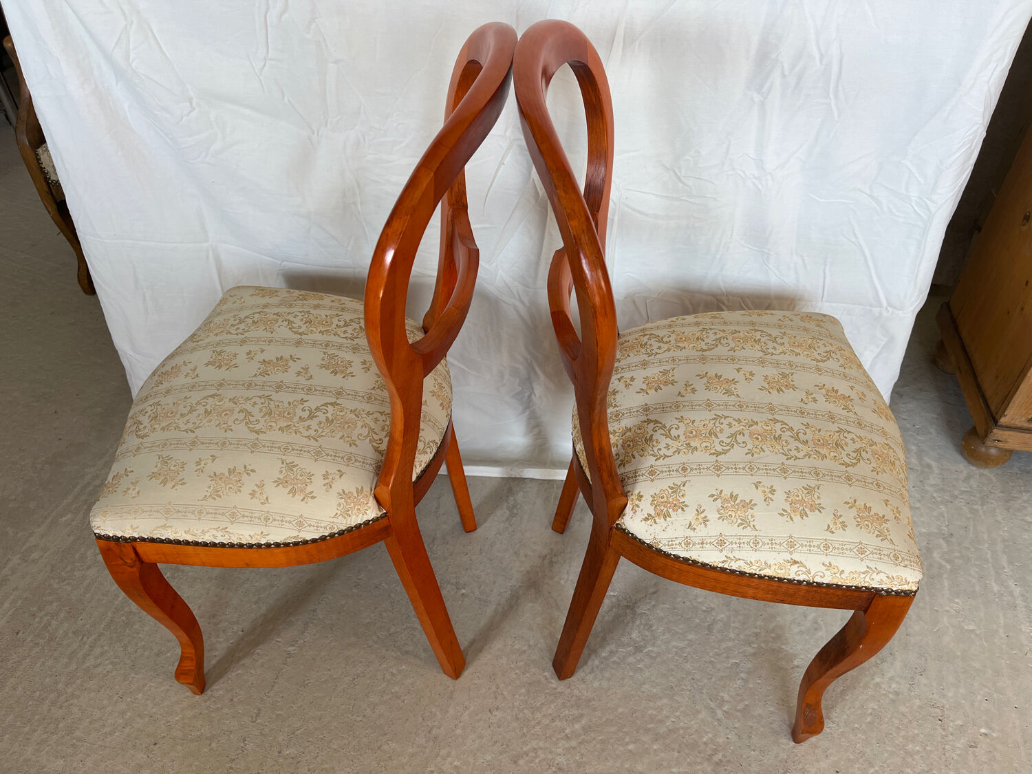 2 upholstered hot air balloon chairs