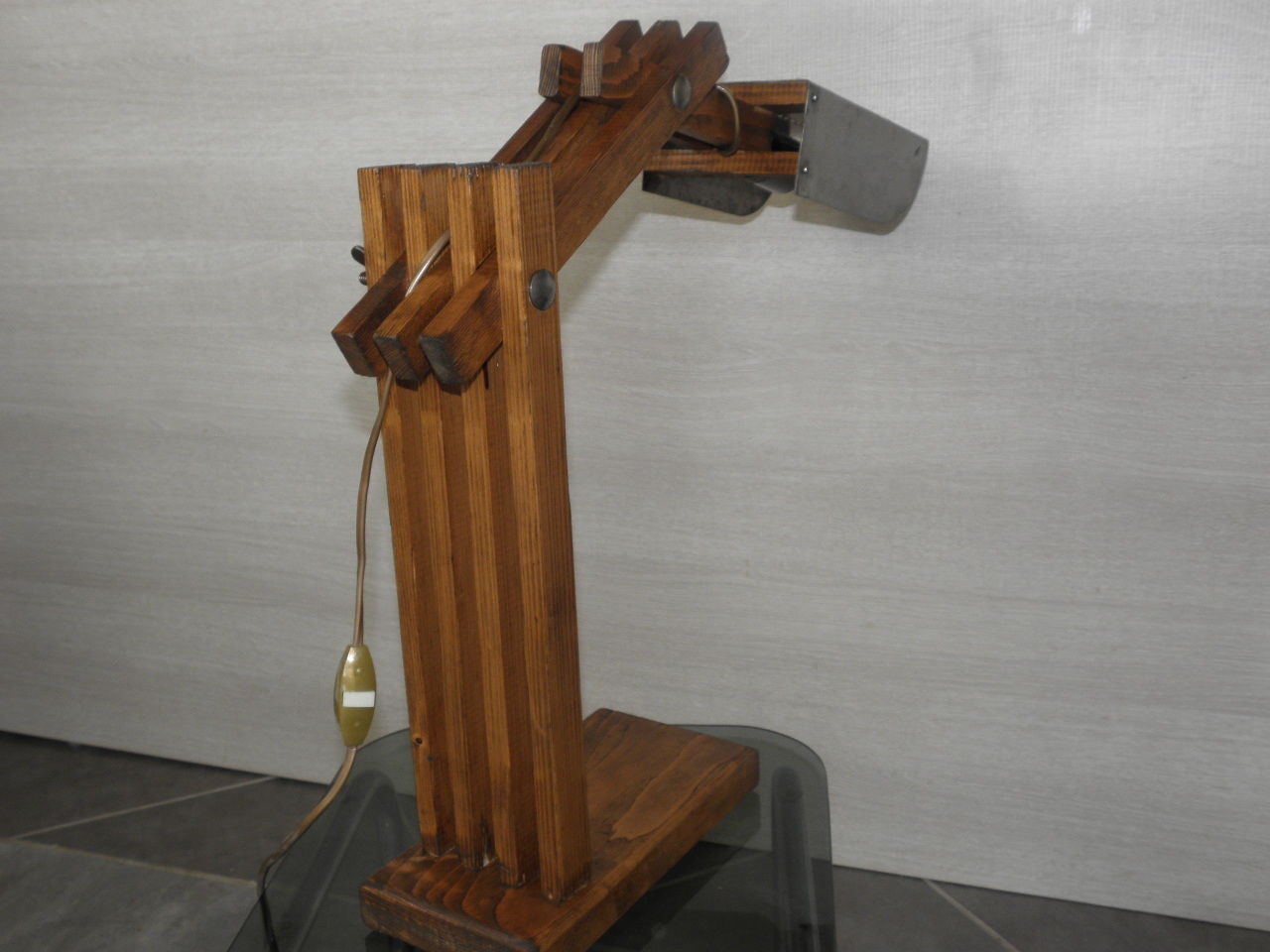 Vintage retro wooden crane table lamp
