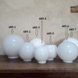 Globe 30cm en verre blanc ancien
