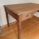 Bureau en chêne à deux tiroirs années 30