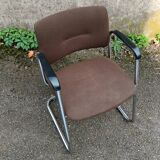 Paire de fauteuils cantilever Strafor