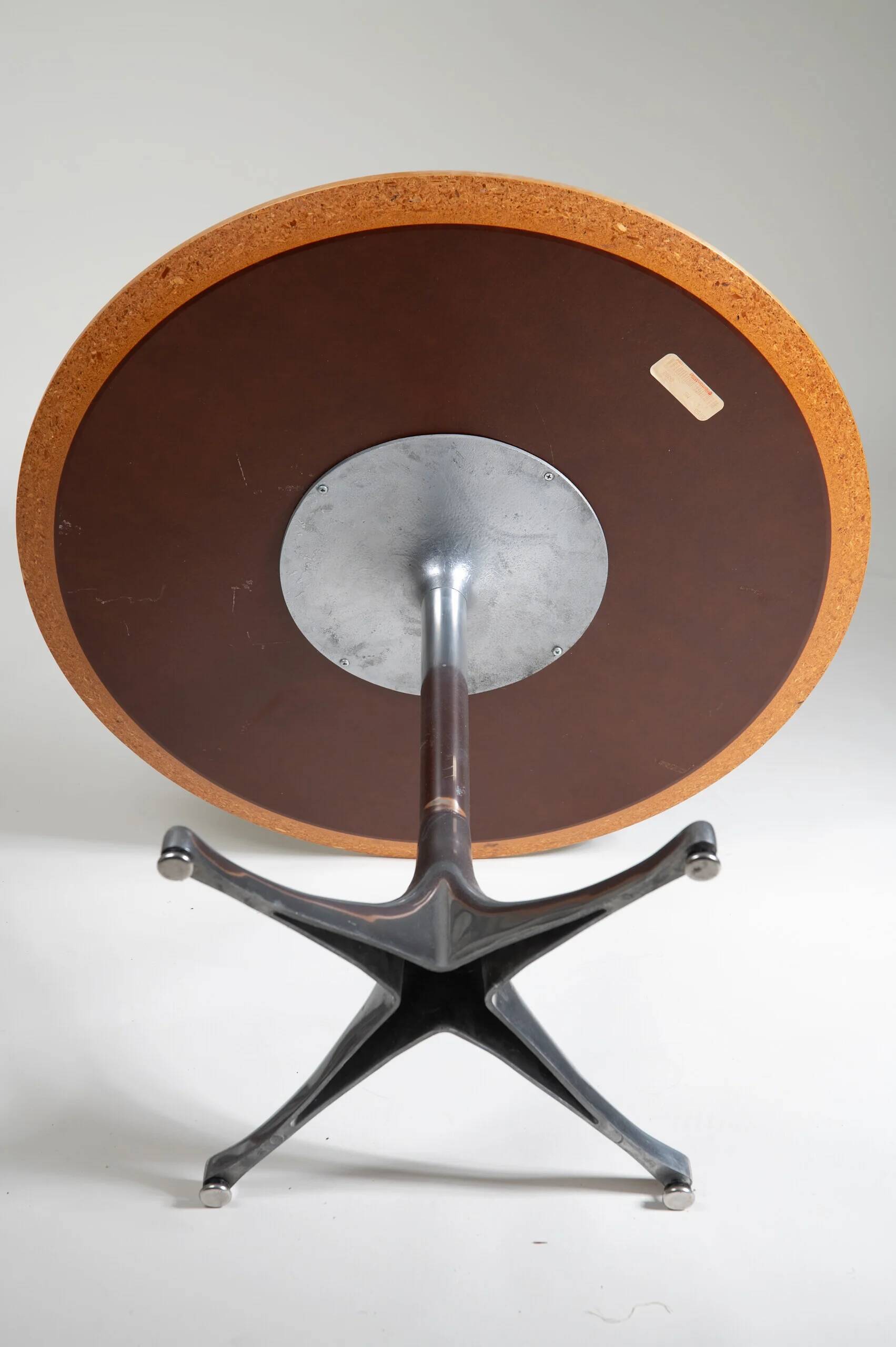 Table basse sur pied par George Nelson pour Herman Miller USA