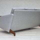 Design danois par Arne Hovmand-Olsen, canapé 3 places modèle 490, refait à neuf.