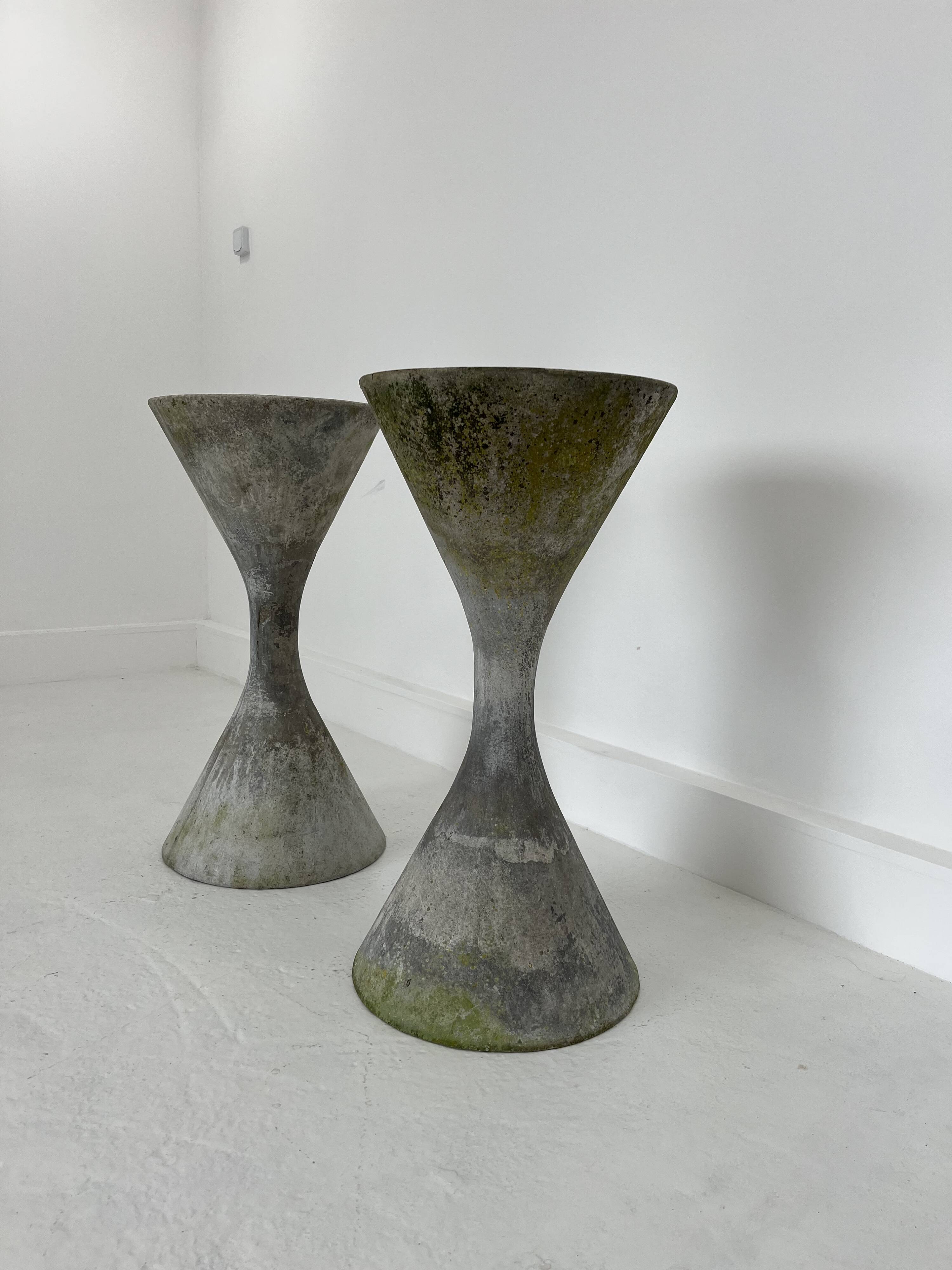 planters design Anton Bee assisted by Guhl edition Eternit 1958 set of 2