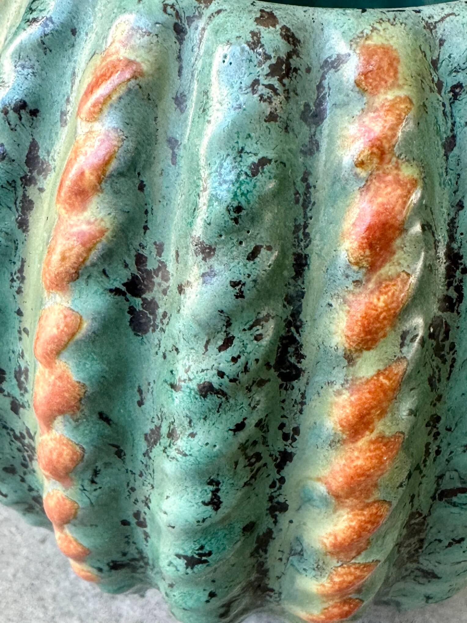 "Melon" vase in glazed ribbed ceramic – Michael Andersen & Sons