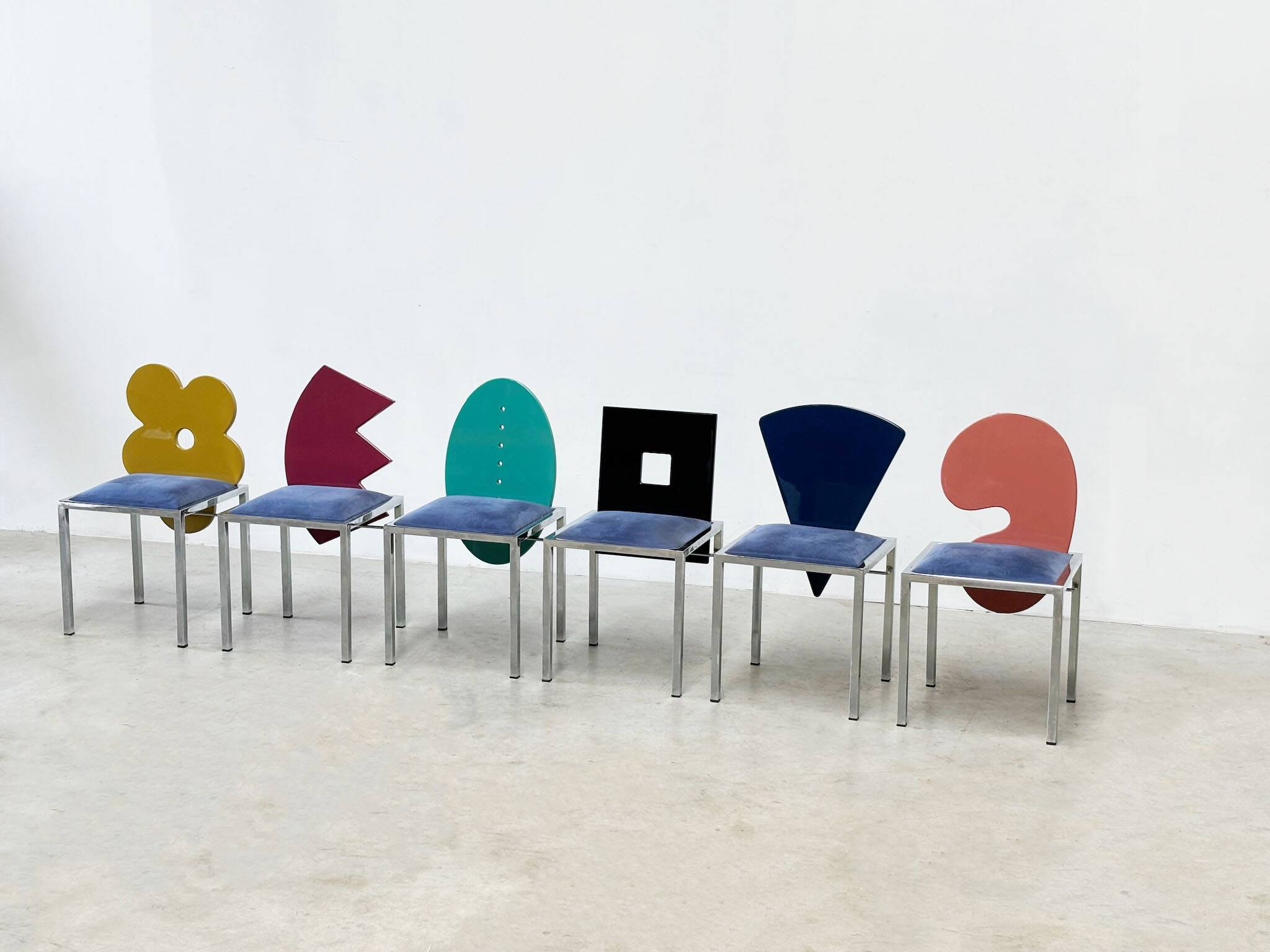 Set of 6 postmodern dining chairs by Salvati e Tresoldi for Omaggi / Saporiti