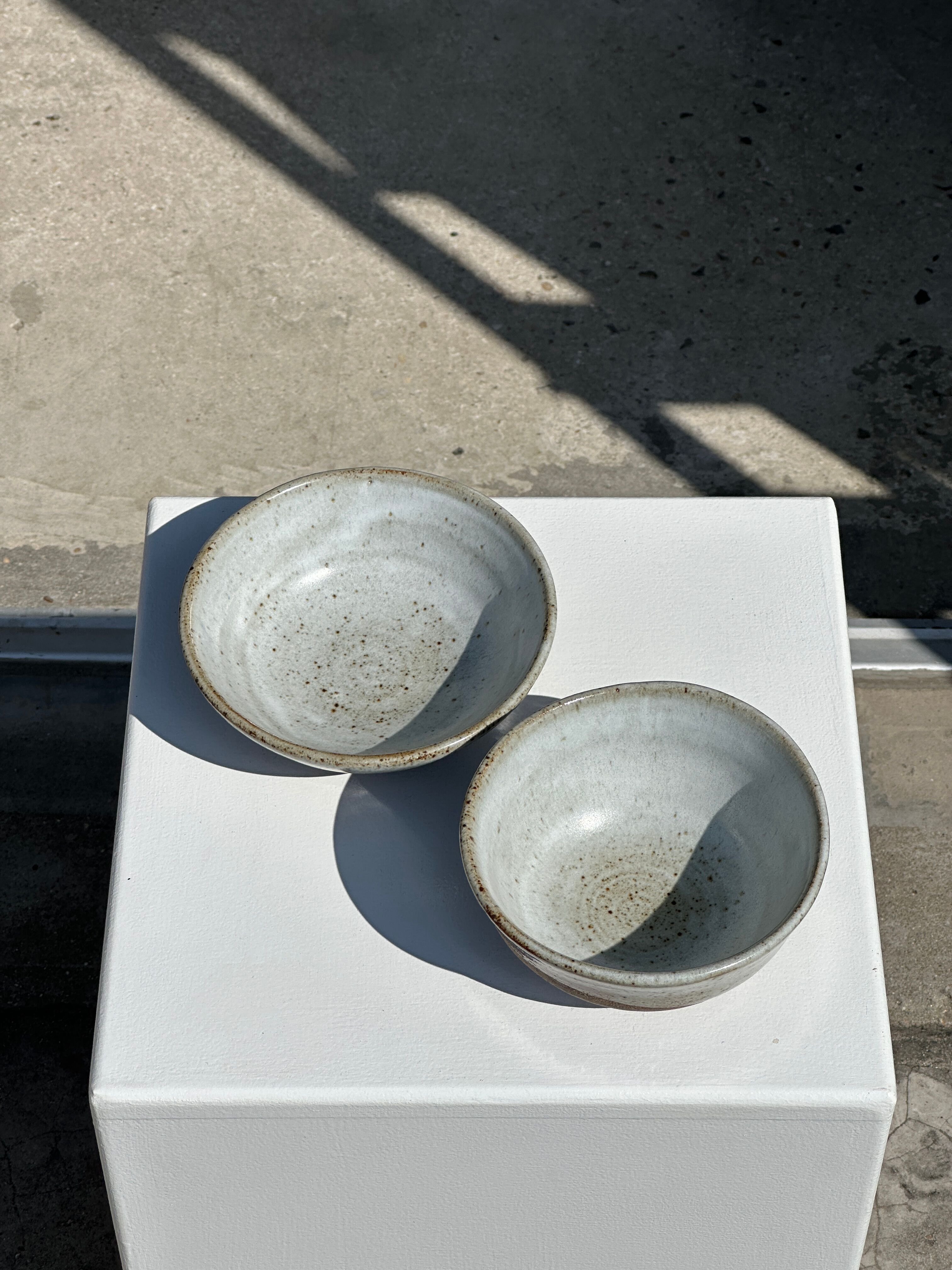 Duo of small brown bowls and speckled glazed ceramic (1top + 1bottom)