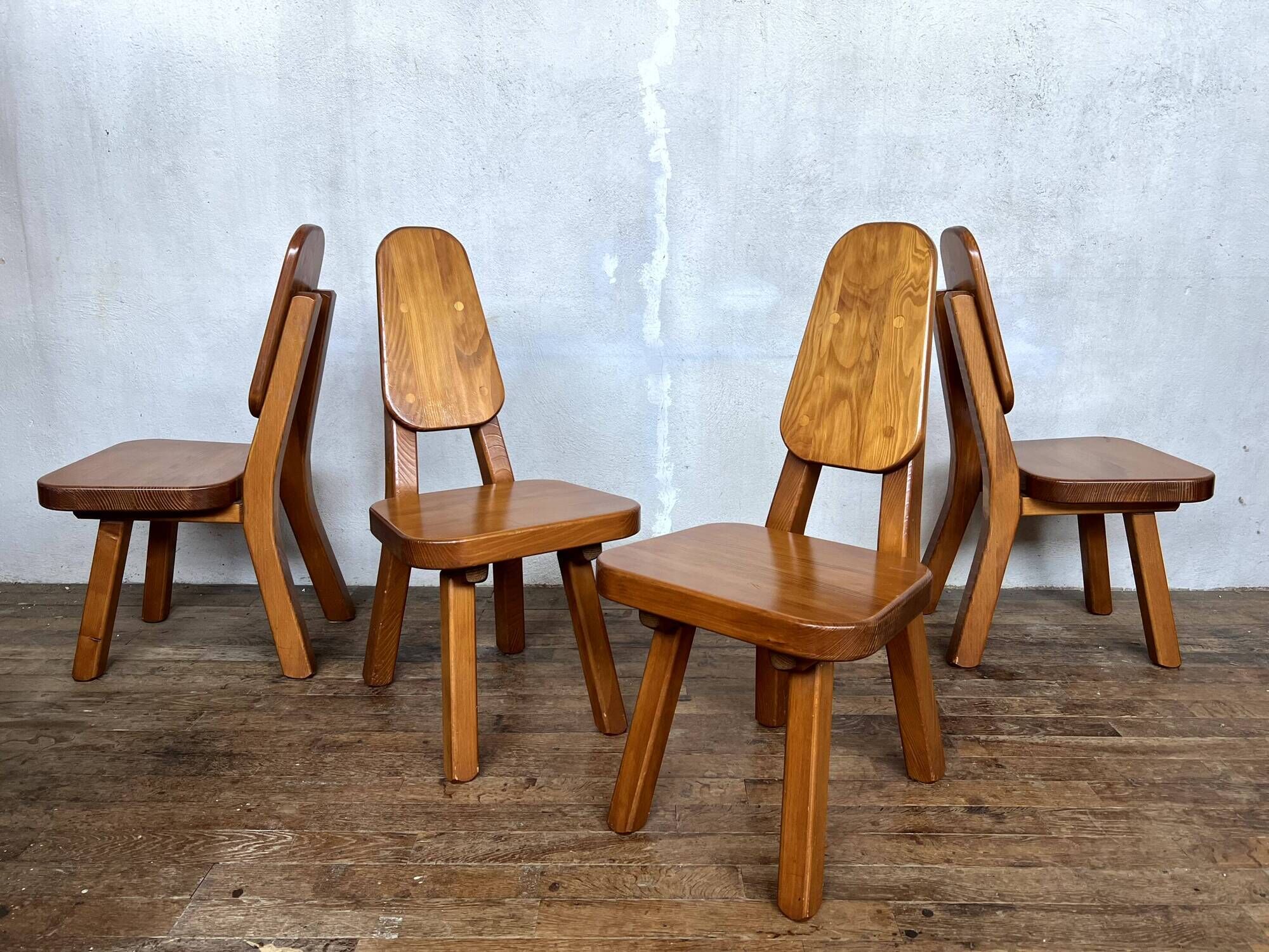 Brutalist pine chair 1970 Seltz style Regain Chapo Perriand vintage design