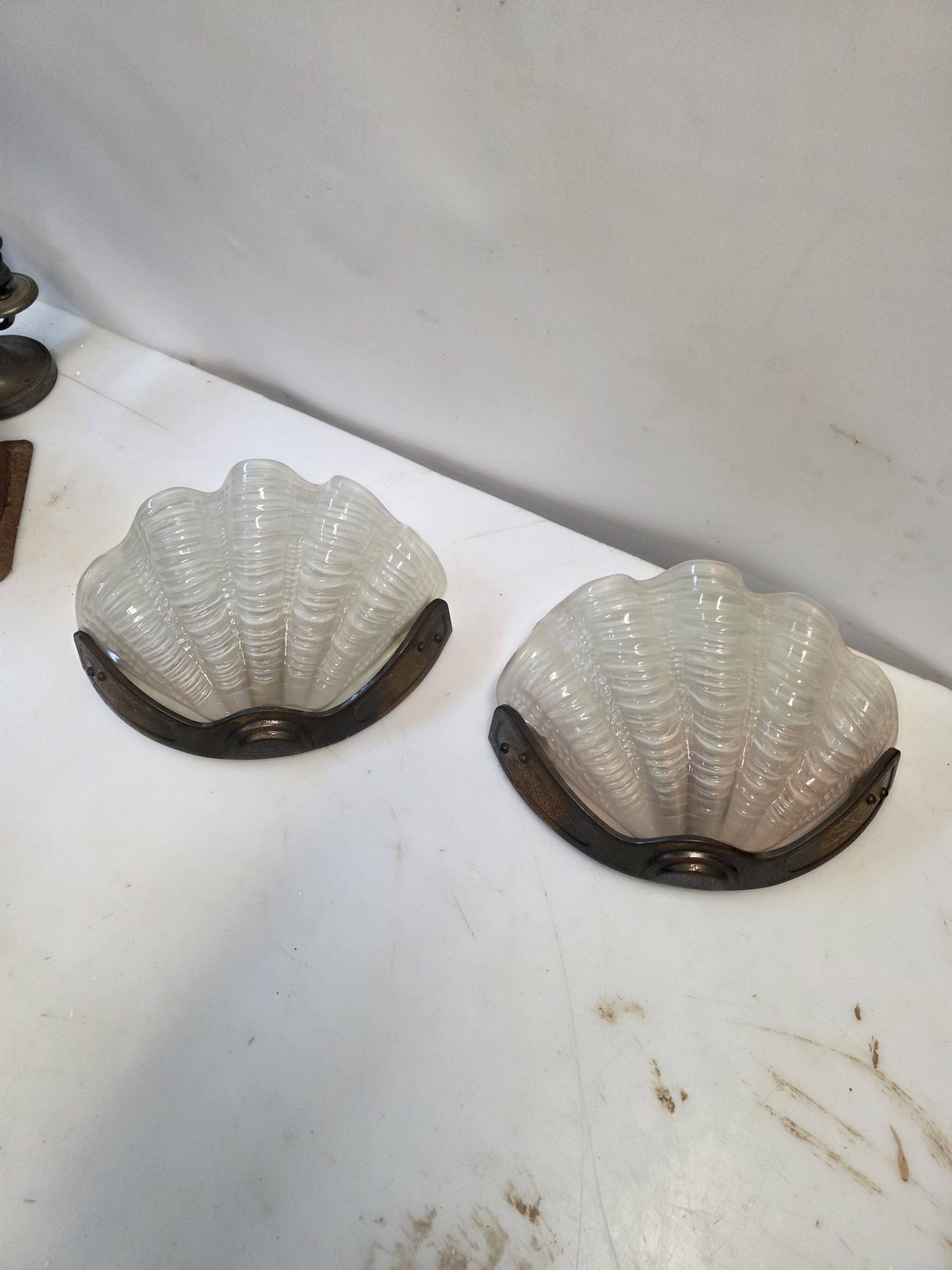 Pair of shell wall lights Art Deco 1930
