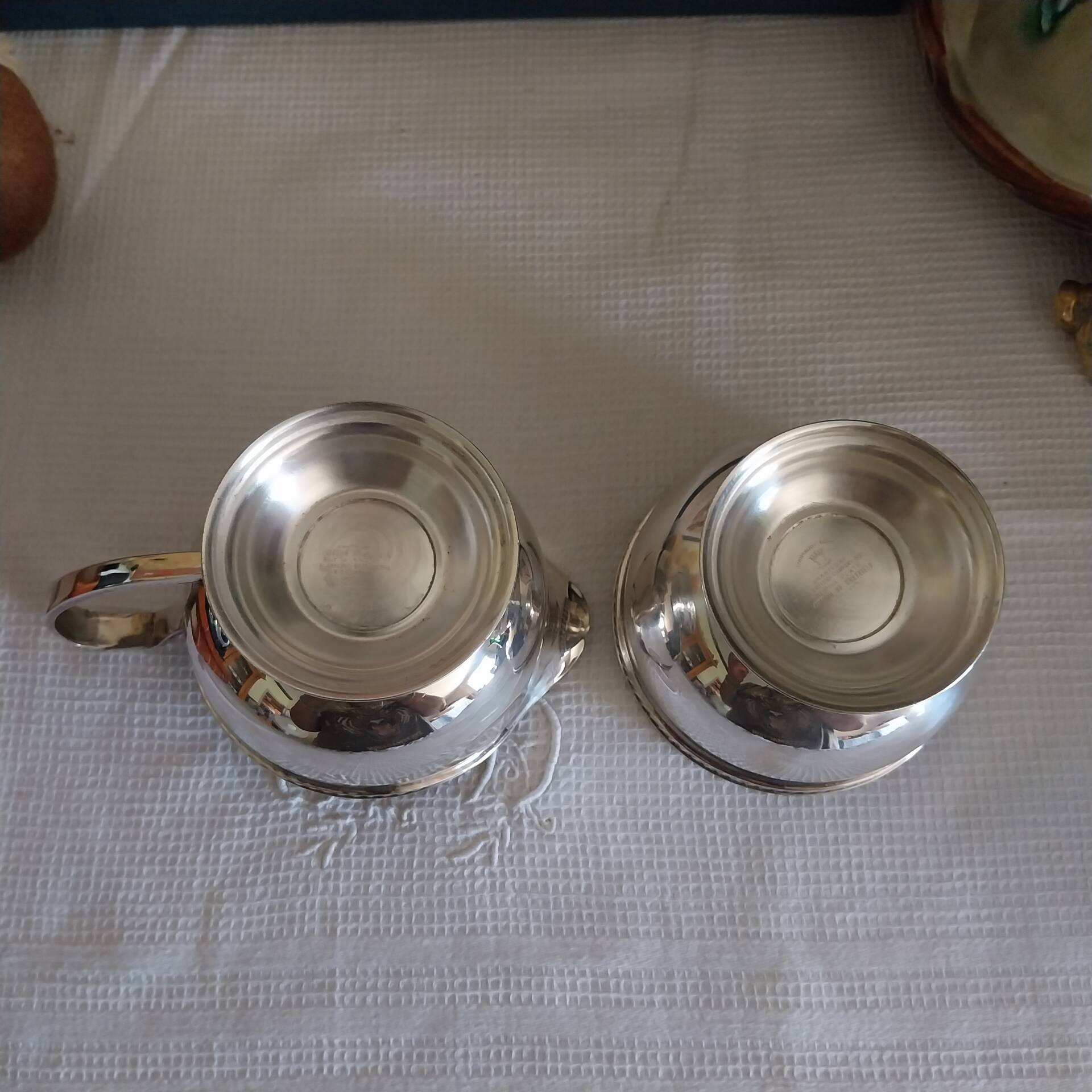 Vintage silver-plated sugar bowl and cream jug by Viners of Sheffield.