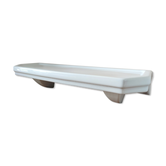 Bathroom shelf