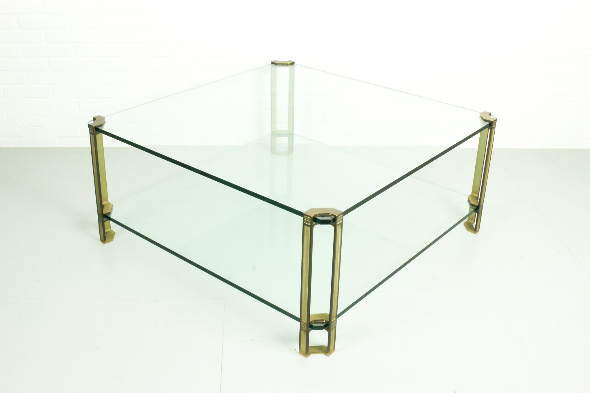Pioneer serie model T24D coffee table by Peter Ghyczy, 1970
