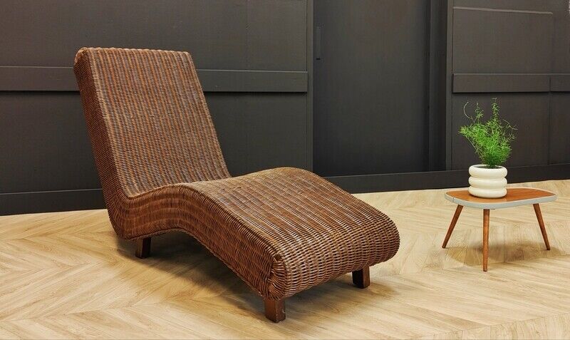 Vintage lounge chair