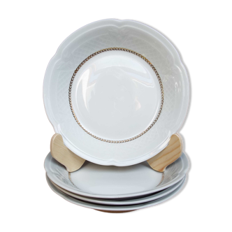 4 hollow dessert plates