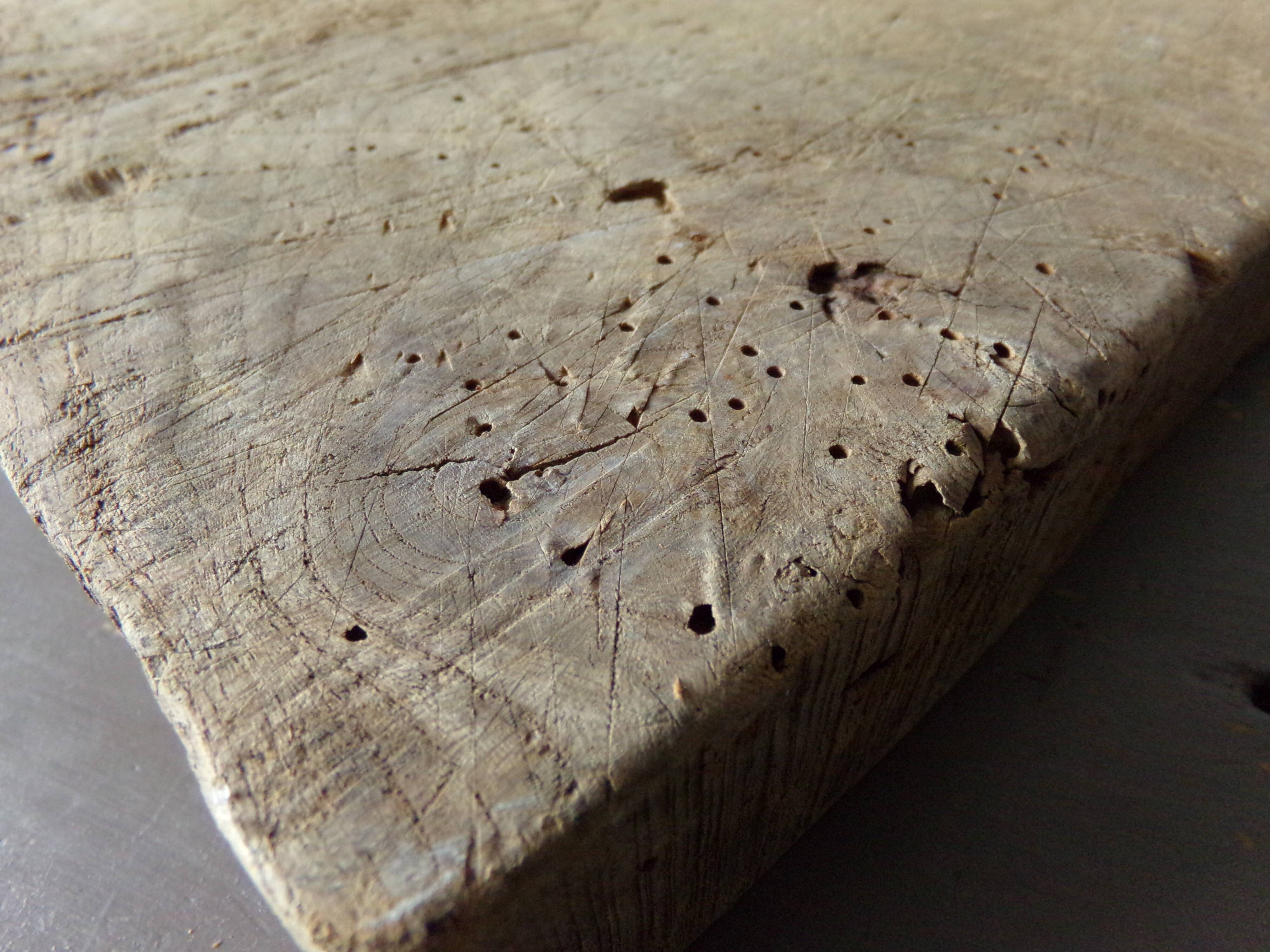 Old wooden cutting board, log