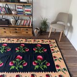Romanian floral handwoven carpet made in wool, bohemian design with flowers