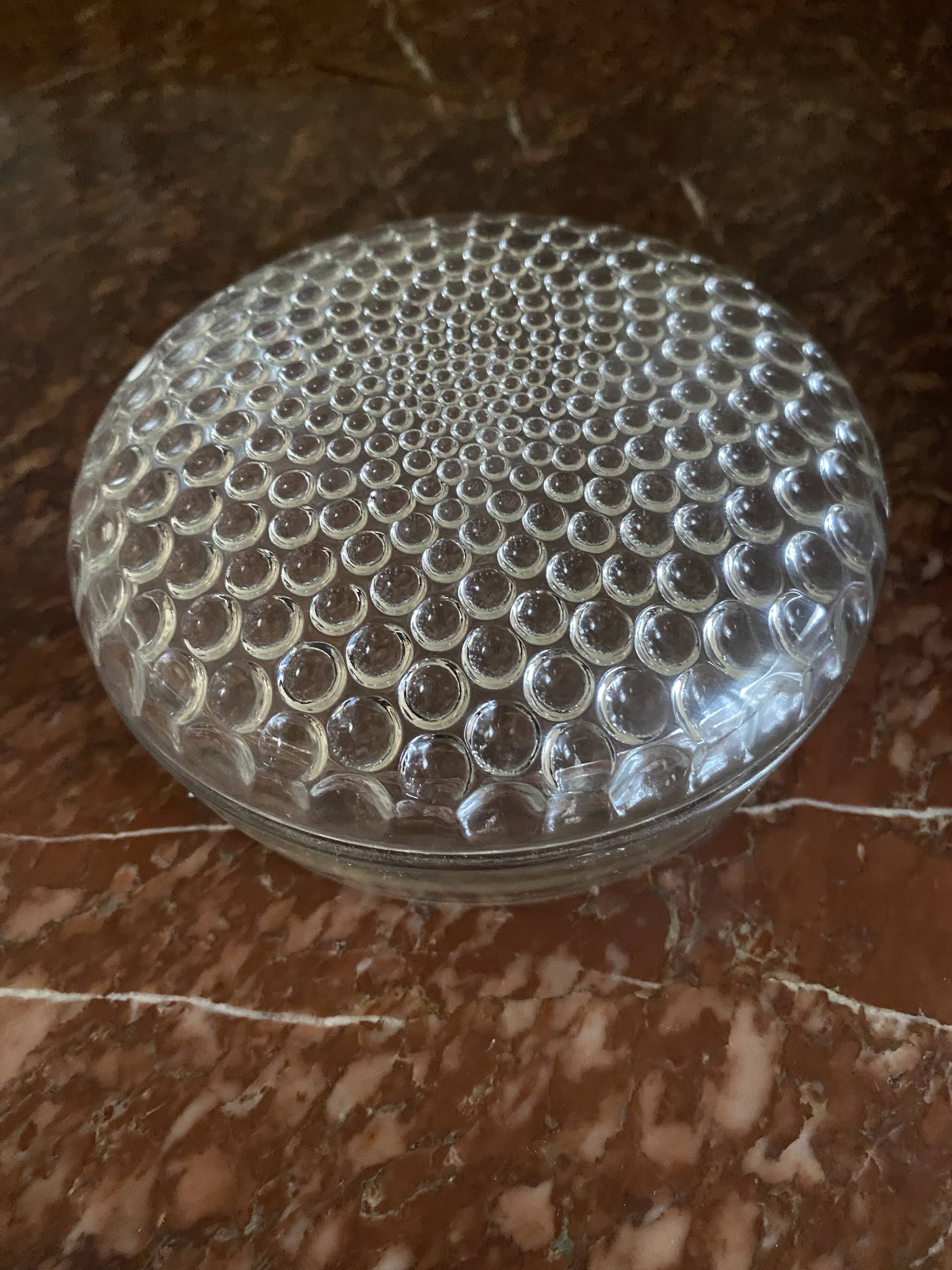 Round box with Lalique crystal lid