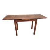 Small extendable side table