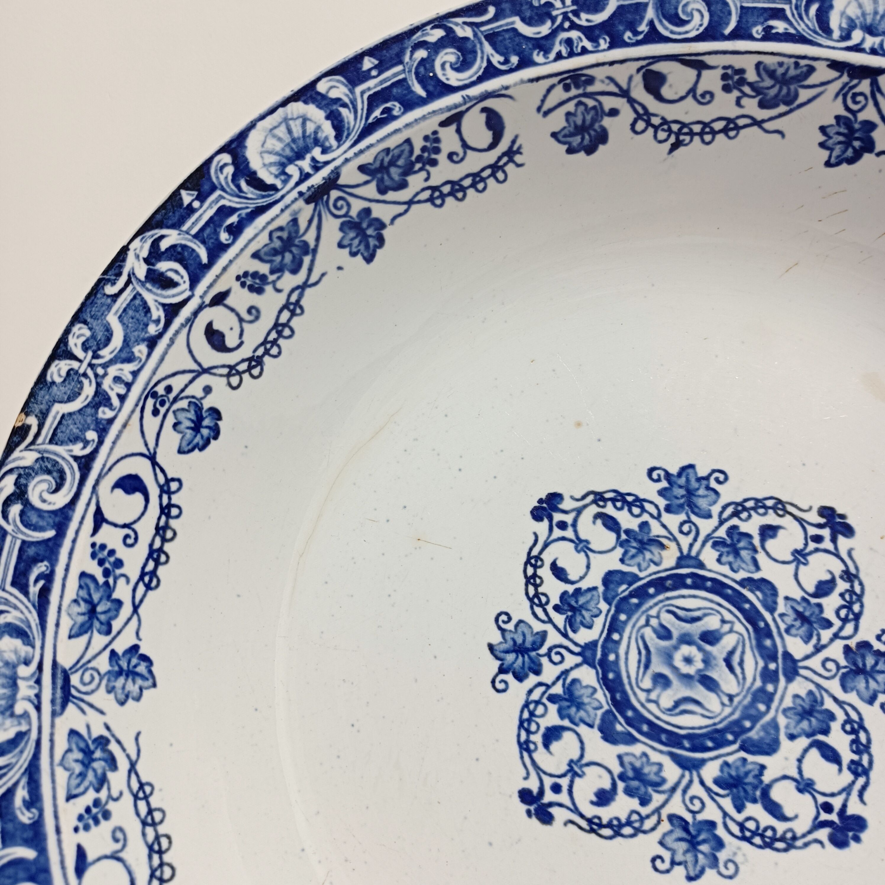 Large round and hollow dish Longwy Louis XV