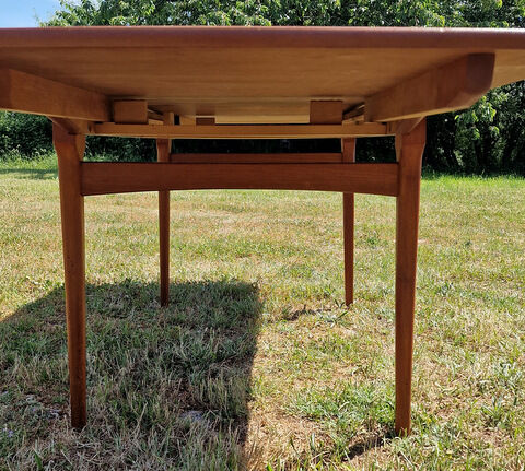 Table à manger en teck extensive scandinave 1960