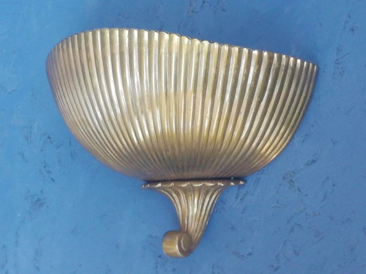 Art Deco wall lamp 40s in bronze and brass shell shape