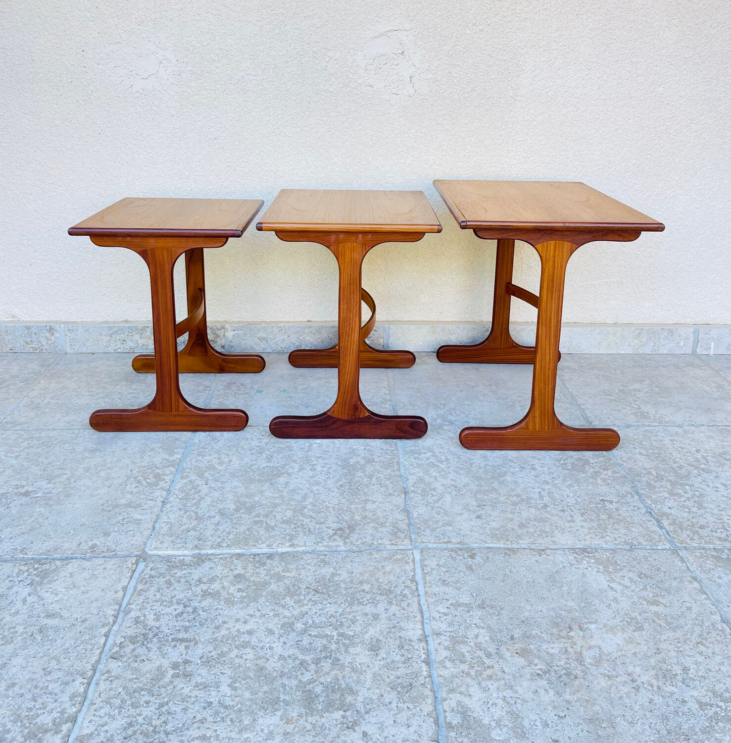 1960s Scandinavian nesting coffee table in teak