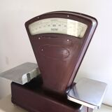 Vintage Testut grocery scale
