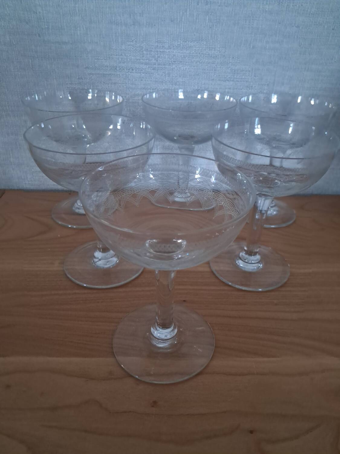 6 coupes à champagne en cristal taillé années 1910