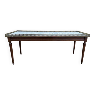 Louis XVI style coffee table in Carrara marble