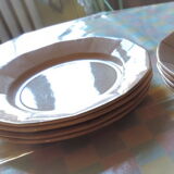 Set of eight pink plates in digoin sarreguemines