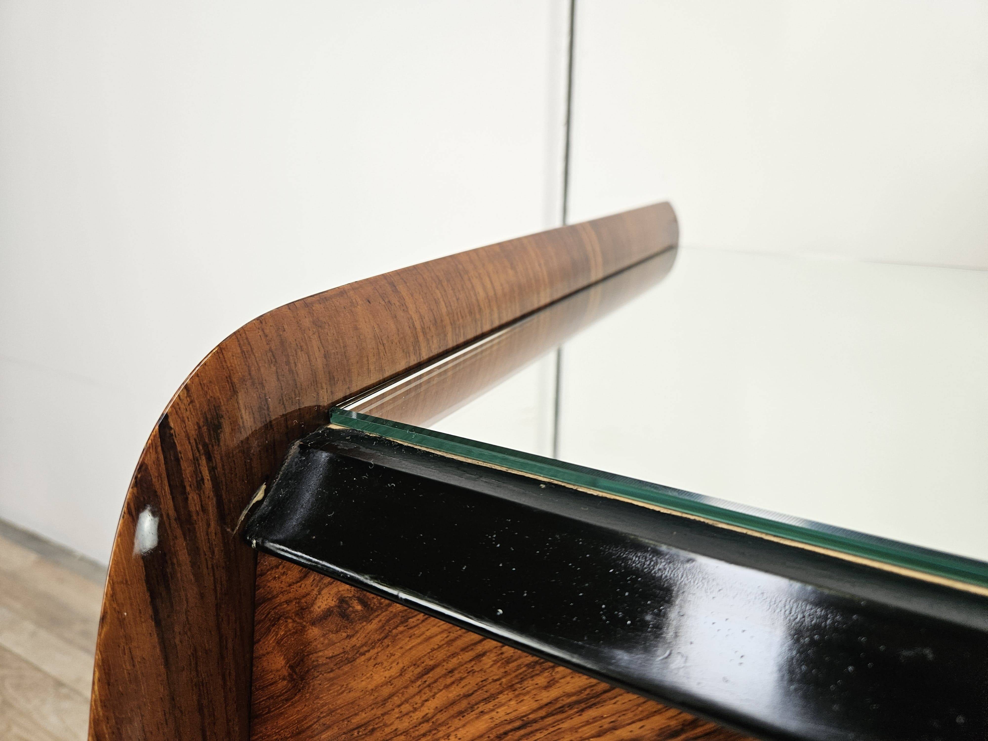 Commode en acajou avec miroir du milieu du siècle des années 1950