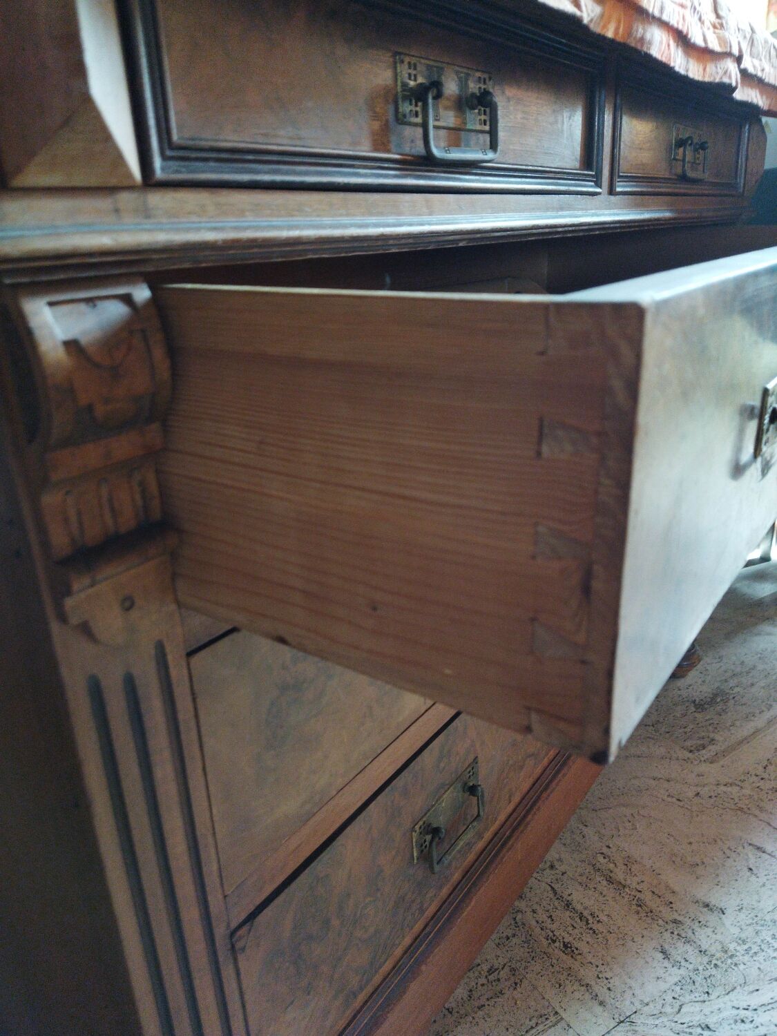 Old chest of drawers high dressing table