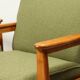 Fauteuil vintage vert en tissu bouclé Scania Design Chaise longue en bois