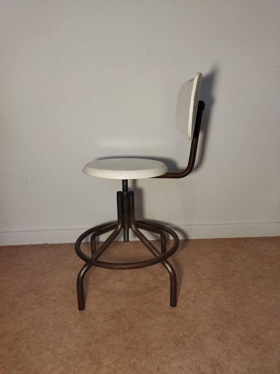 Children's workshop chair